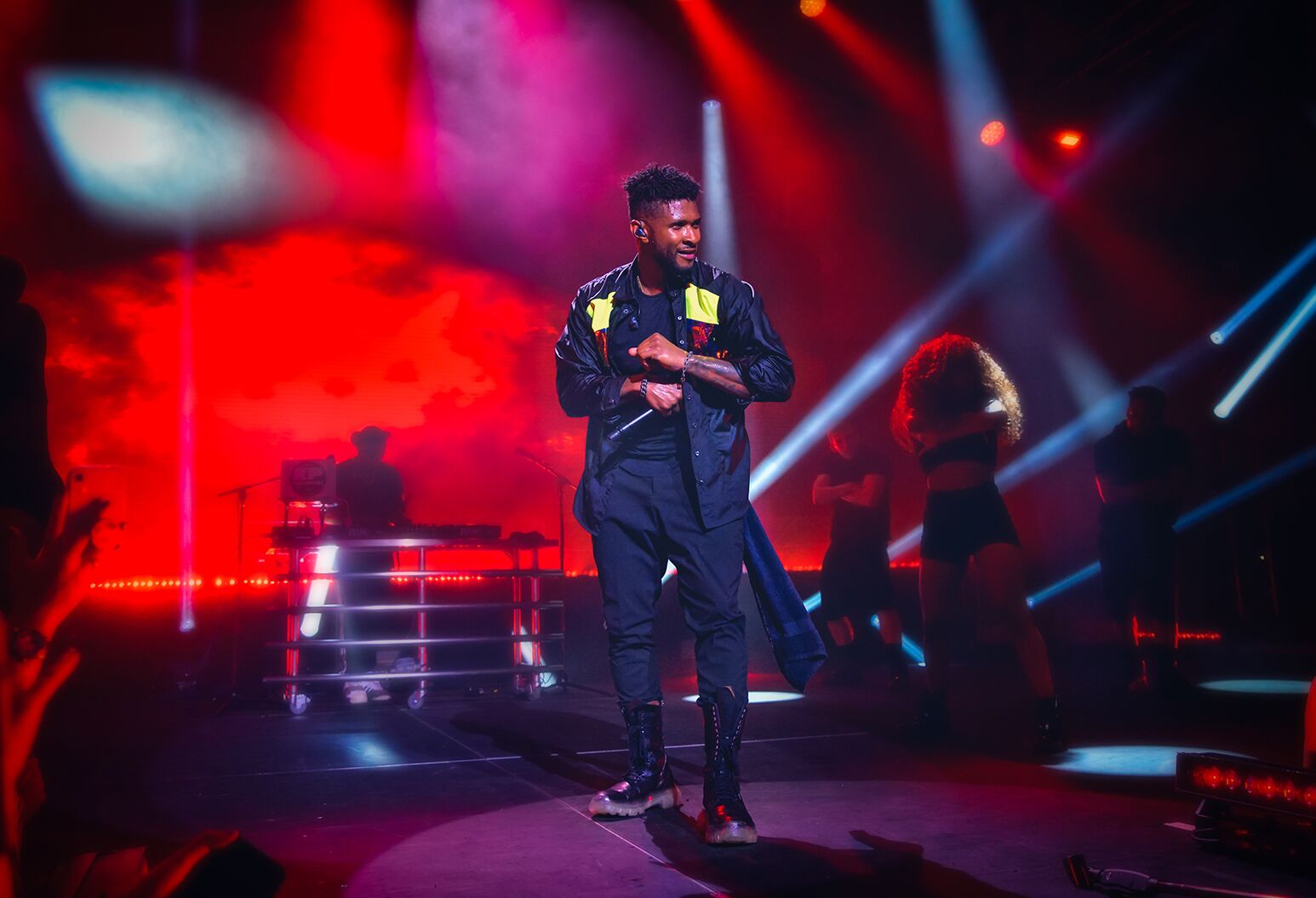 Usher helps raise millions for Northwell Health at private concert on LI