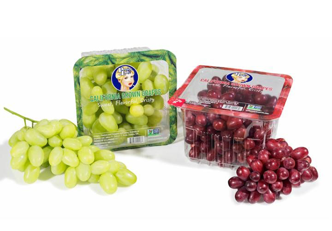pretty-lady-grapes_web
