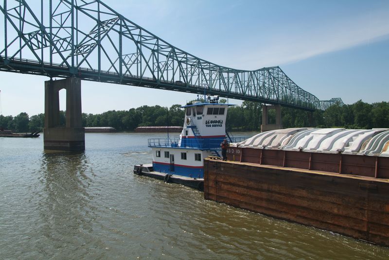 River barge and grain handling River Barge 04