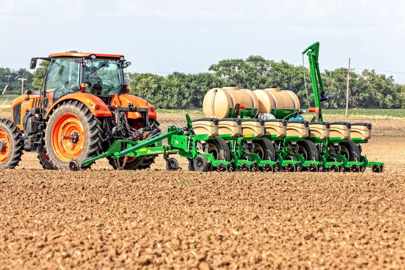 Great Plains Unveils Four New Tillage, Planting Machines